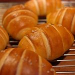 Salt Bread (Shio Pan) Di Prediksi Jadi Roti Viral Dunia 2026