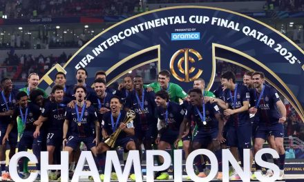 PSG Juara Piala Interkontinental, Luis Enrique Persembahkan Trofi