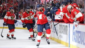 NHL Memasuki Babak Penentuan, Persaingan Tak Terduga