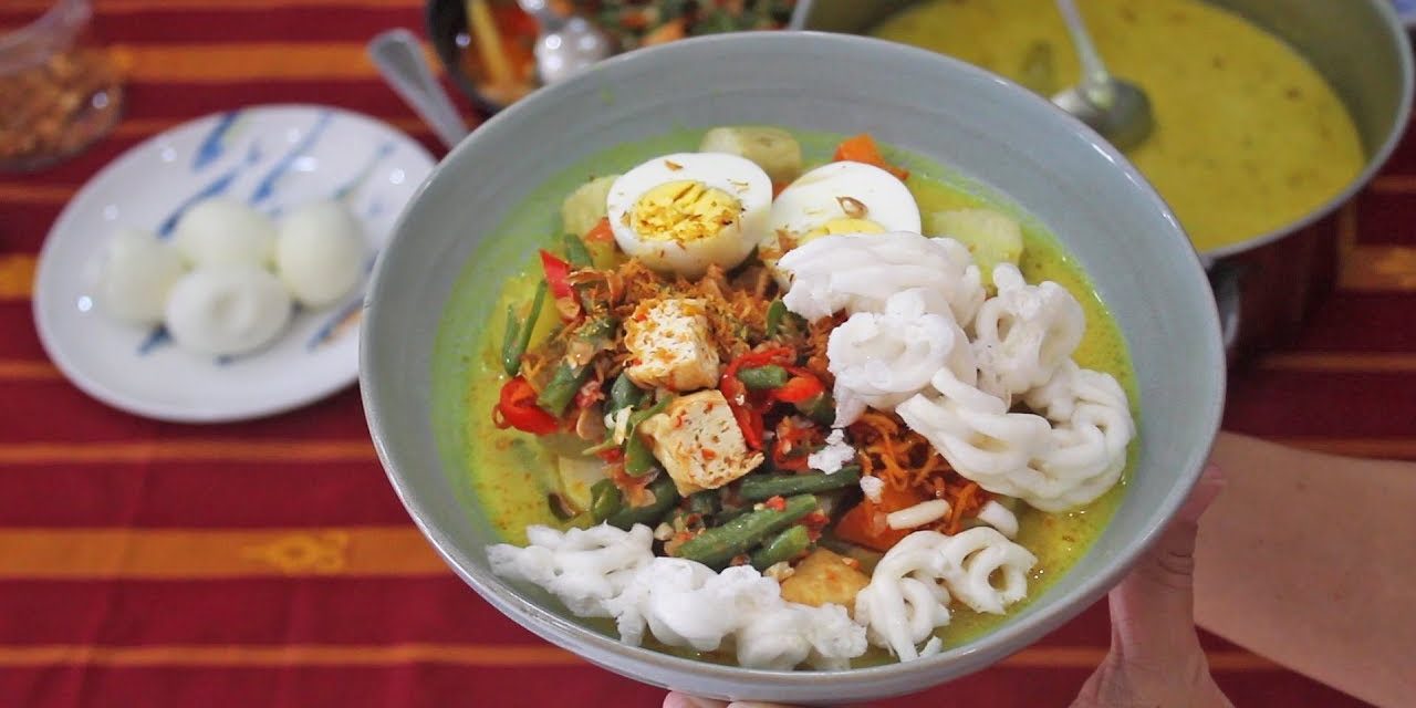 Lontong Sayur Medan: Perpaduan Tauco Dan Teri Medan