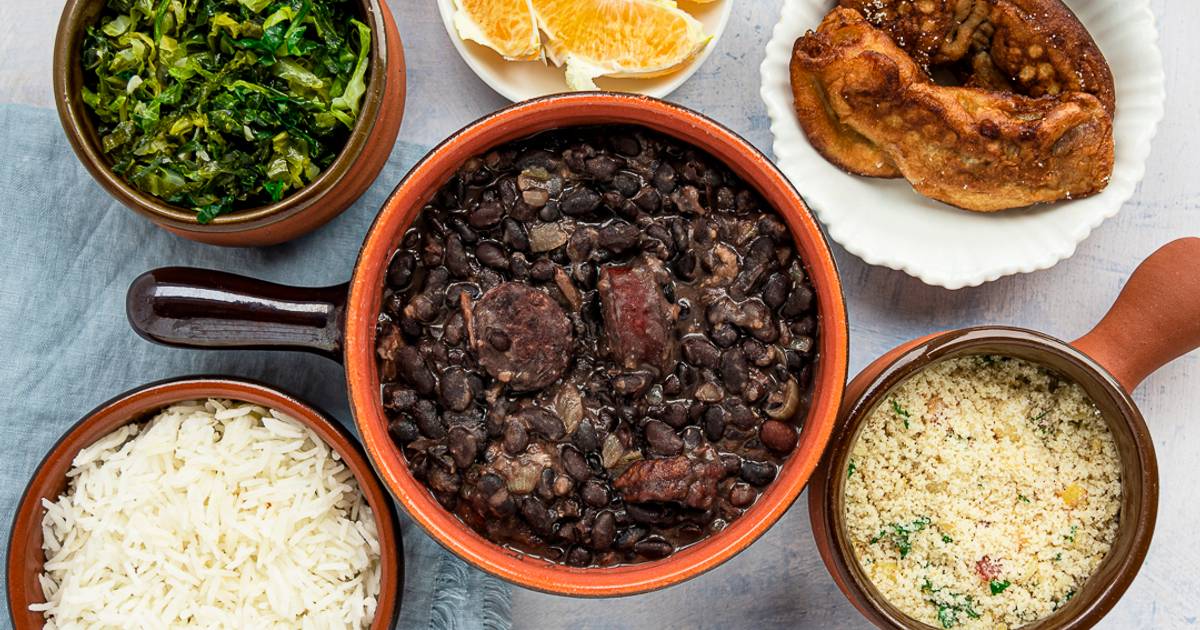 Kelezatan Feijoada: Sup Kacang Hitam Dan Daging Khas Brasil