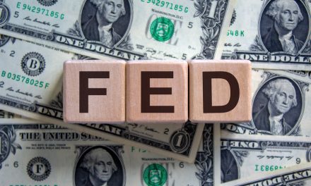 Dolar AS Menguat Tajam, Peluang Suku Bunga The Fed Naik 70%