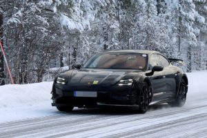 Porsche Taycan Turbo GT Pecahkan Rekor Lap Nürburgring