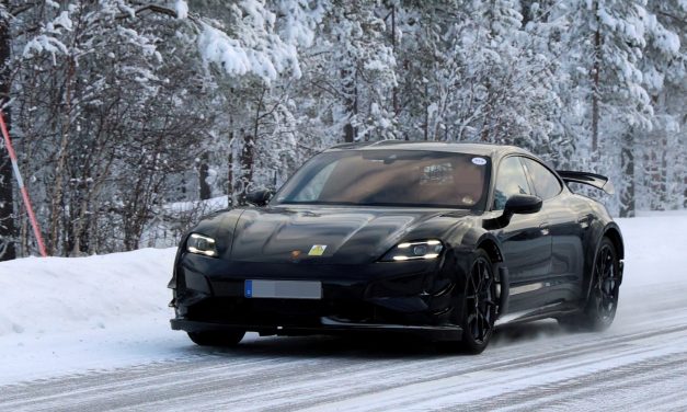 Porsche Taycan Turbo GT Pecahkan Rekor Lap Nürburgring