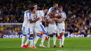 Leeds United Bantai Newcastle 4-1 Dan Tembus Tiga Besar