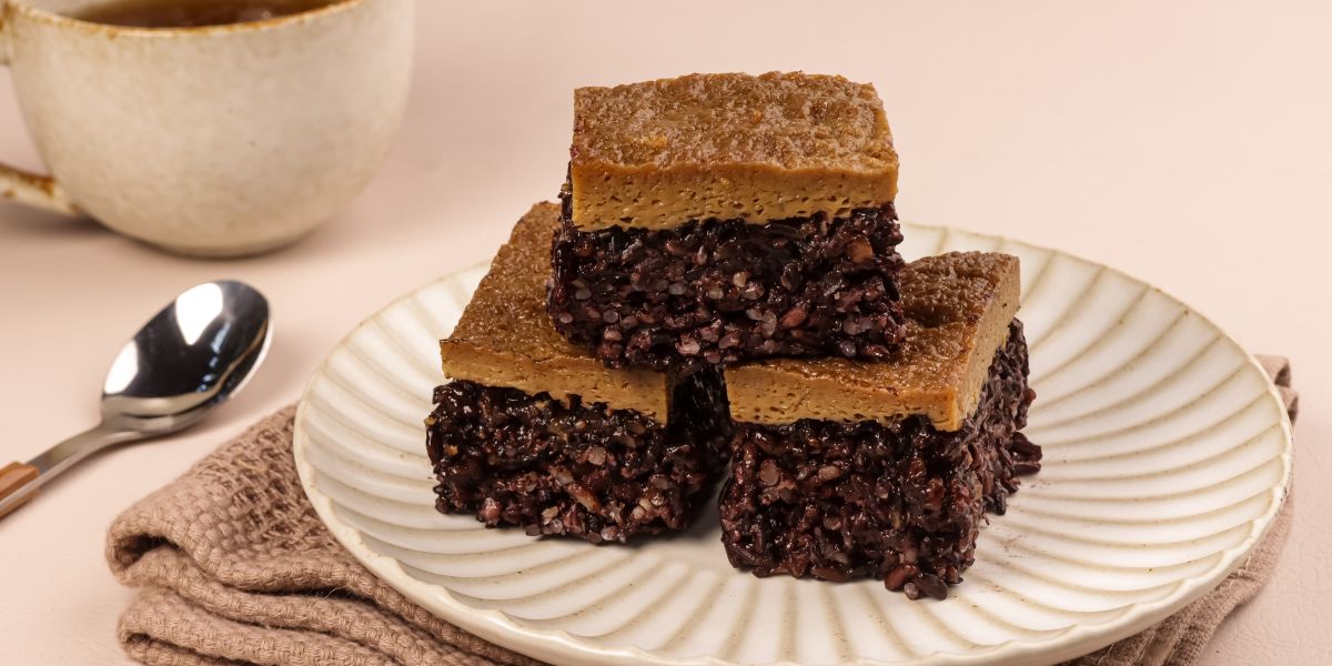 Kue Katirisandi Khas Bugis: Legit Ketan Dan Srikaya Gula Merah 