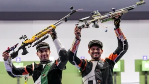 Himanshu Dhillon Sabet Medali Perak Nomor 10m Air Rifle